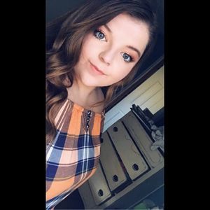 Meet your Posher, Lacey